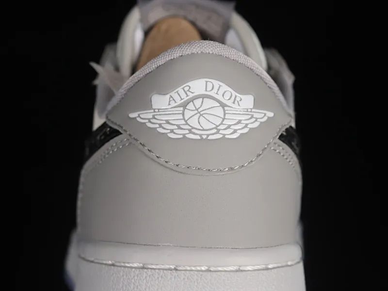 All categories Air Jordan Jordan series basketball shoes Air Jordan 1 Low Dior x Air Jordan 1 Low AJ1 Joe 1 Dior joint white gray low top CN8608-002